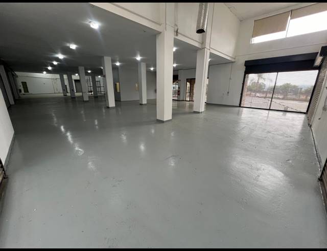 2,618M² WAREHOUSE FOR SALE IN STRIJDOMPARK
